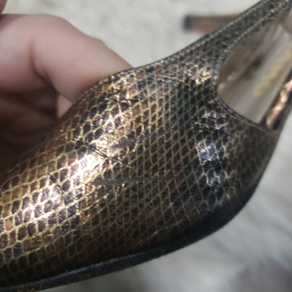 Salvatore Ferragamo women's vintage peep toe 3" metallic reptile print heel s4 - Picture 3 of 10